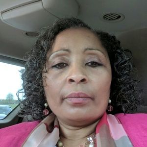 Meet your Posher, Carolyn